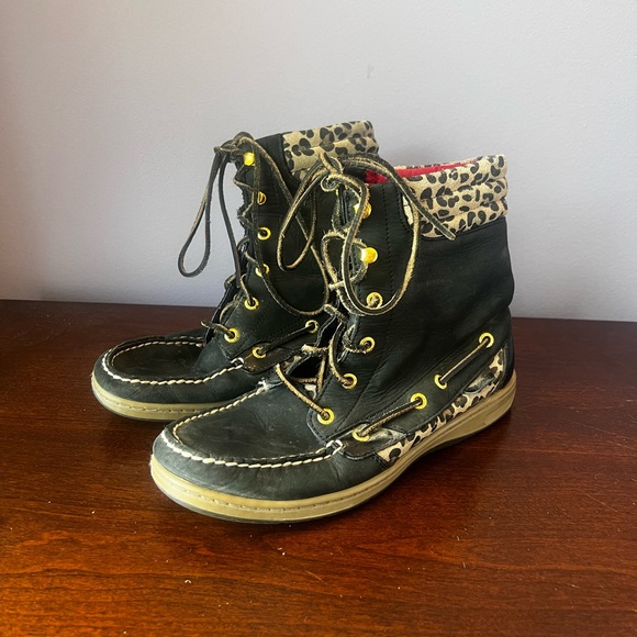 Sperry Lace-Up Boots Women's 8.5 Black and Leopard Print GUC - Picture 1 of 6